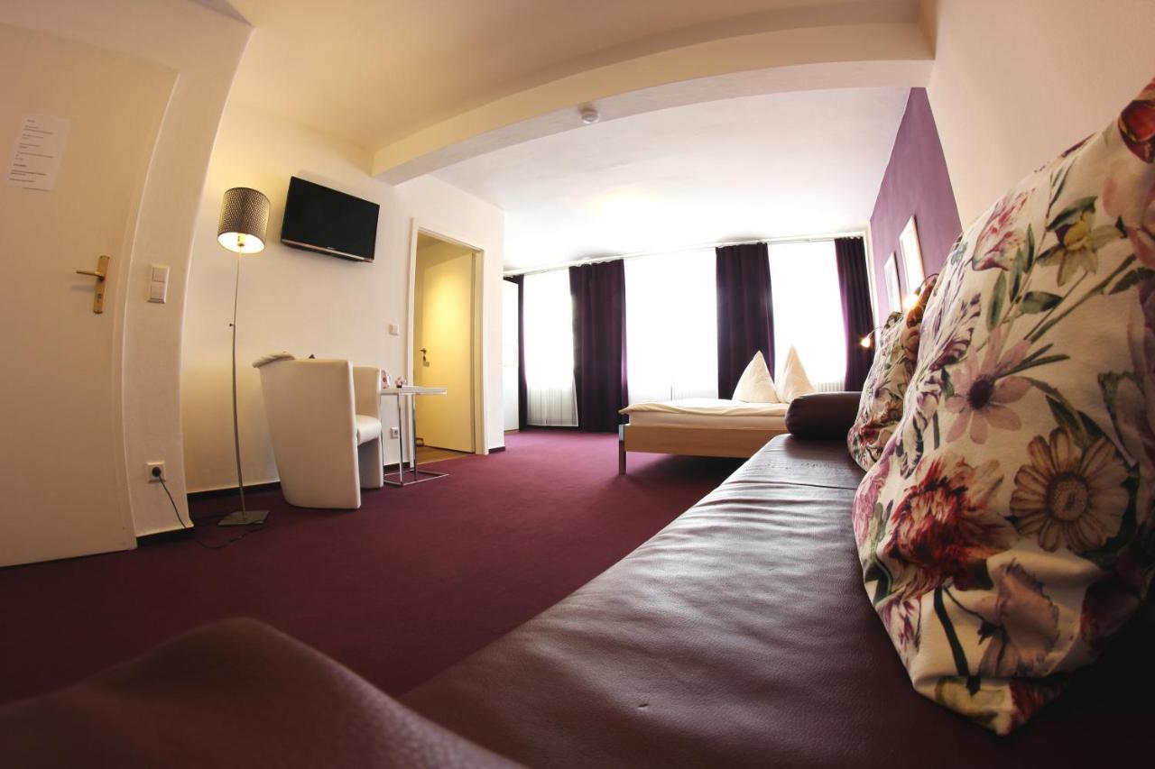 Weinstube Bycastors Hotell Treis-Karden Exteriör bild