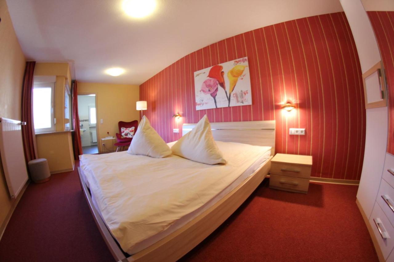 Weinstube Bycastors Hotell Treis-Karden Exteriör bild