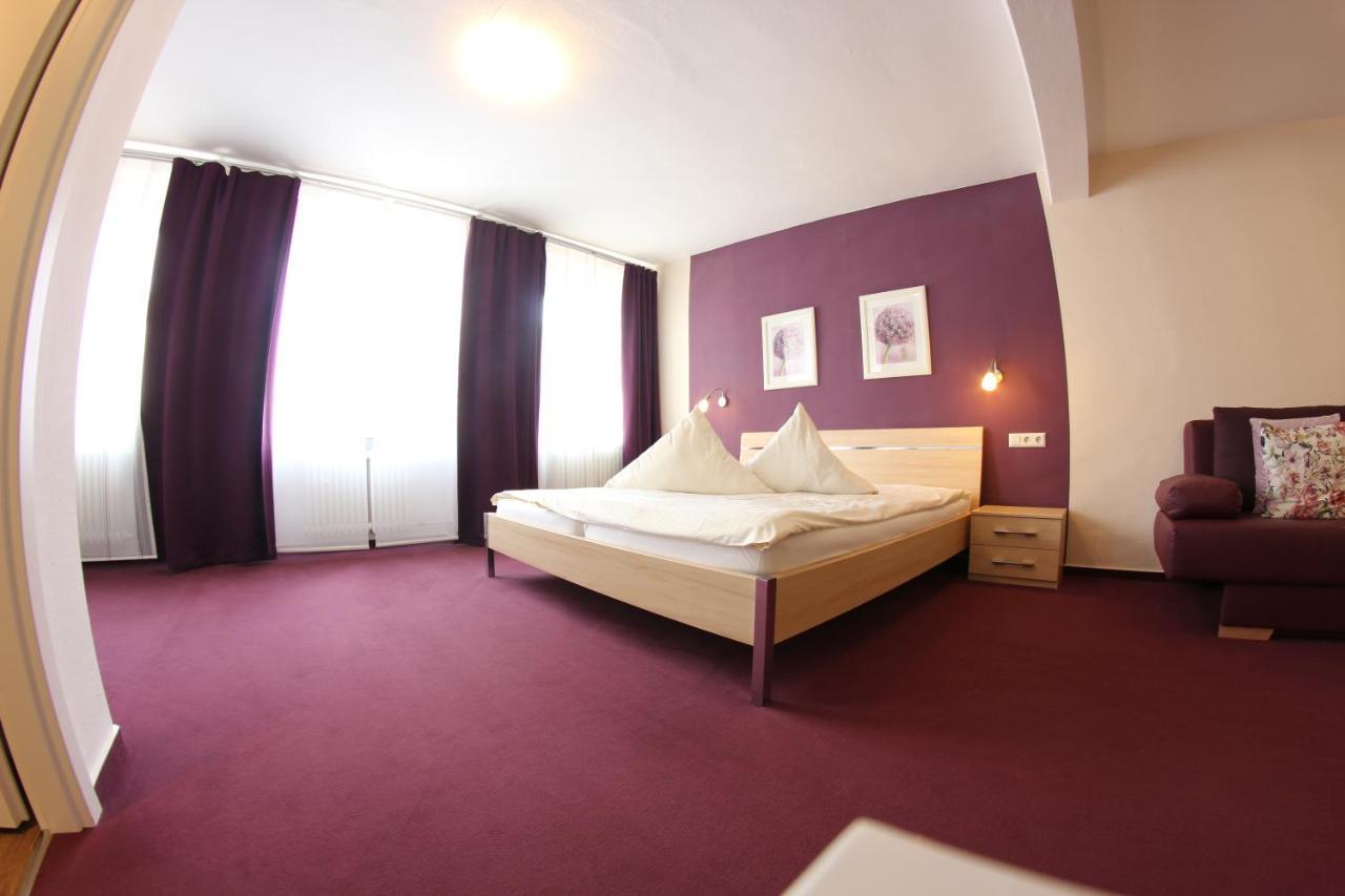 Weinstube Bycastors Hotell Treis-Karden Exteriör bild