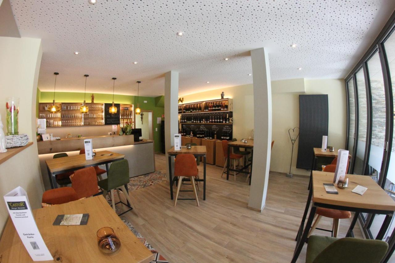 Weinstube Bycastors Hotell Treis-Karden Exteriör bild